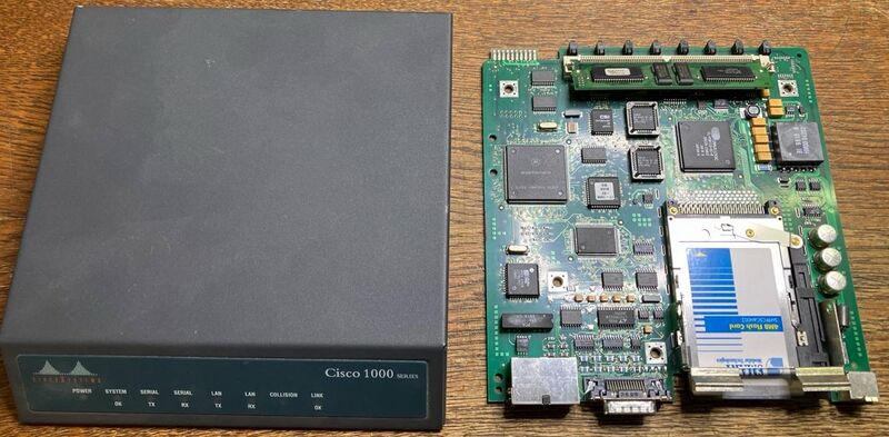File:Cisco 1005 disassembled.jpg